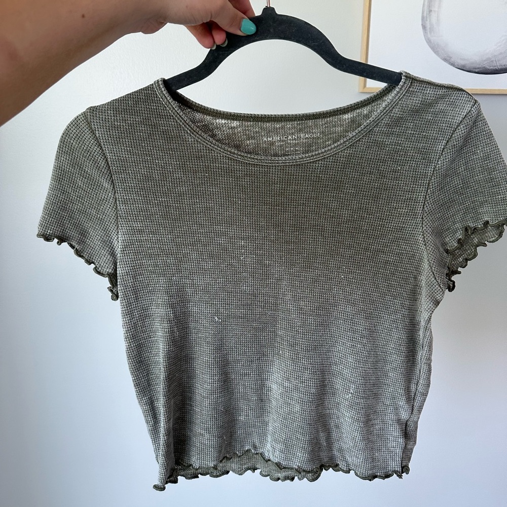American eagle crop shirt